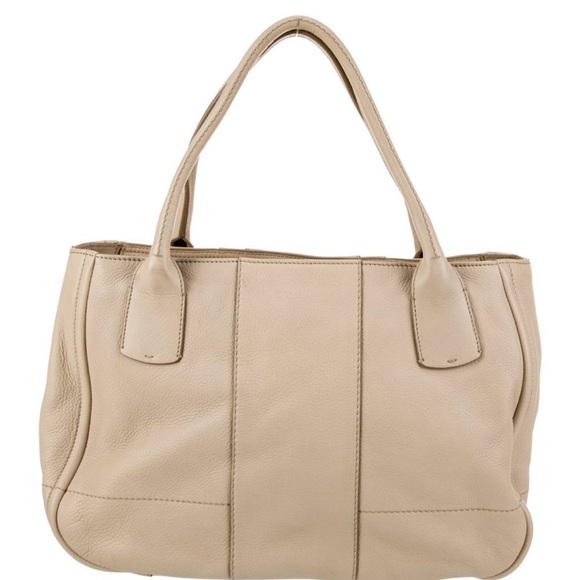 Salvatore Ferragamo Gancio Cream Handbag - Picture 4 of 9